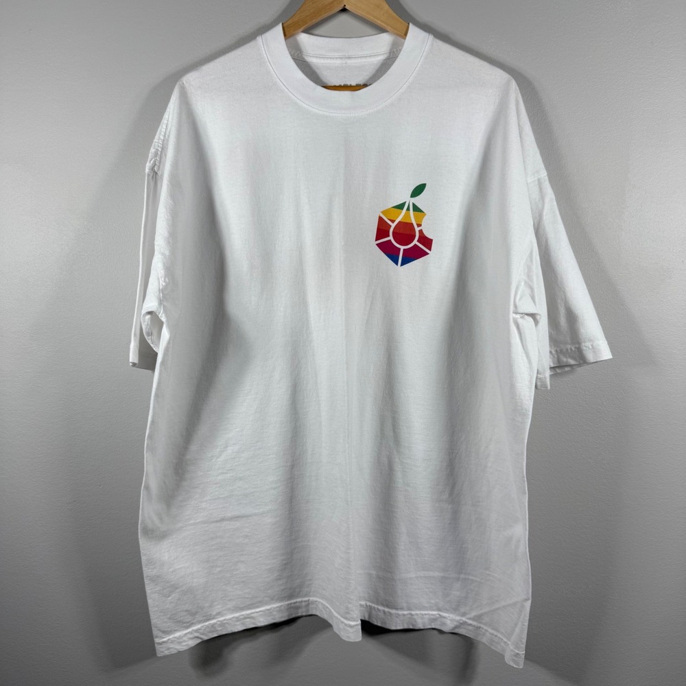 Timeless Geometric Apple Logo Graphic T-Shirt White 2X